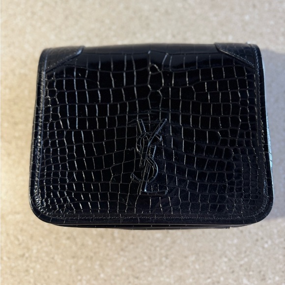 Crocodile Embossed Lambskin Matelasse Monogram Niki Chain Wallet Black - Picture 3 of 7